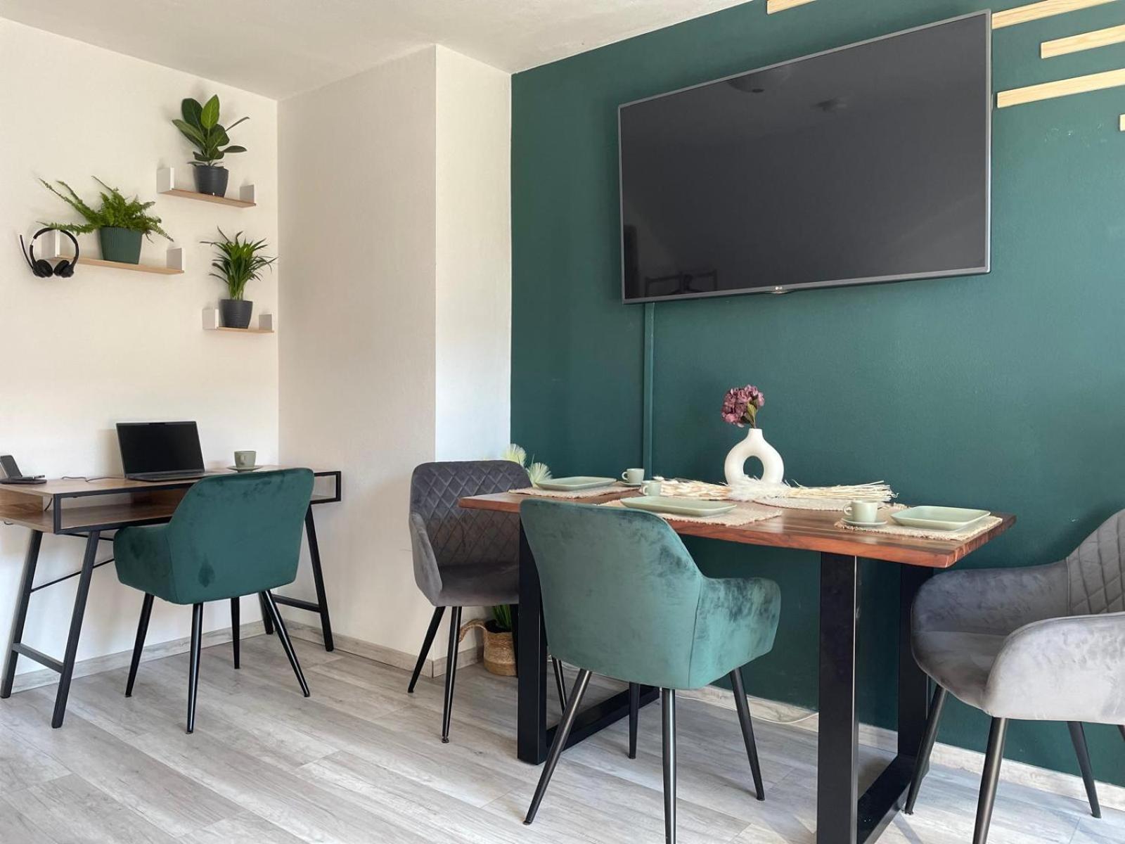 Insight Workaction Audi Balkone Ambiente Apartment Инголщат Екстериор снимка